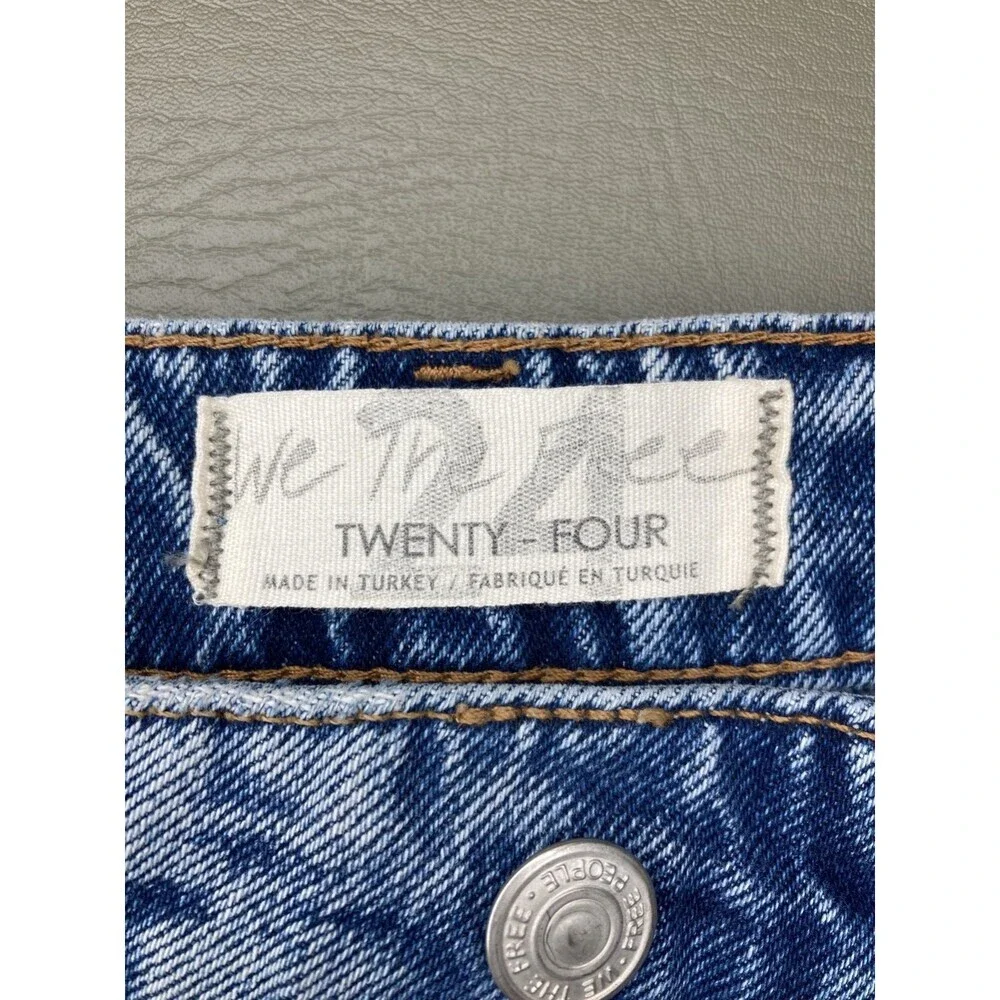 We the Free Jeans Women Size 24 Straight Leg Distressed‎ High Waist Regular Wash